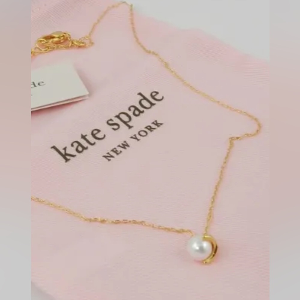 13. Kate Spade NWT Pearl necklace on fashion gold chain with extender
